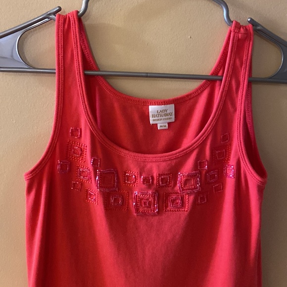 Lady Hathaway coral beaded tank size medium - Picture 2 of 5